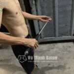 Hình ảnh anh Trường Hưng ở đường Đặng Văn Ngữ, Quận 3, TpHCM đã mua 2 cây baton Hummer màu trắng bạc Silver