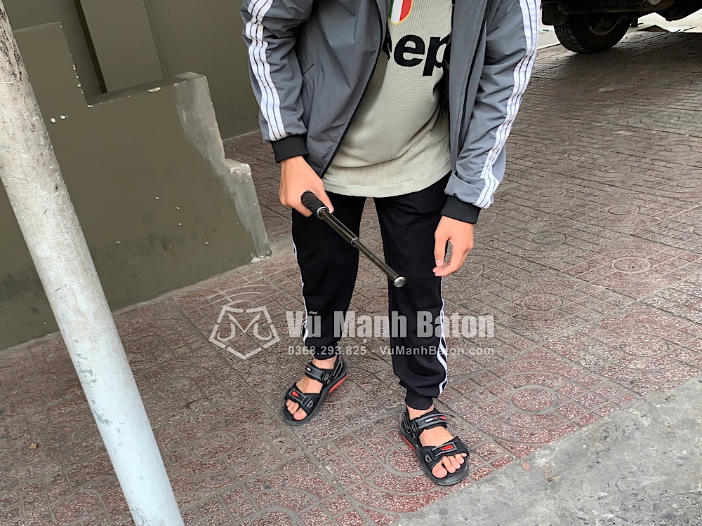Bạn Minh ở Quận 10 TpHCM đã mua baton ASP Titan màu Army chính hãng